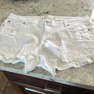 White torrid shorts
